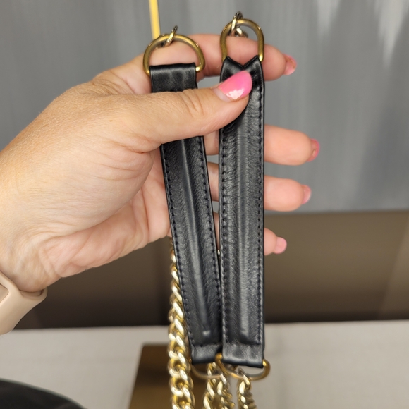 MCM Black Women's Bucket Shoulder Bag With Gold Chain Hardware - Picture 15 of 16